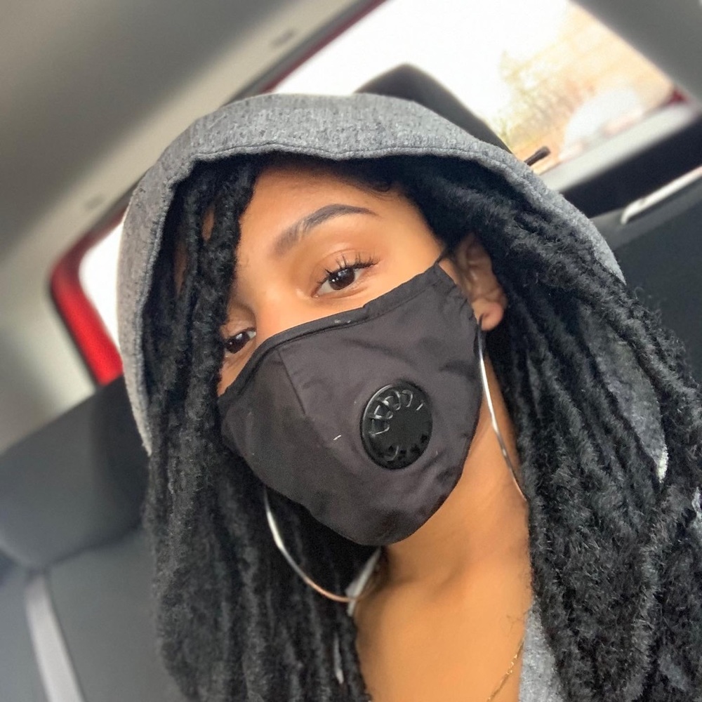 Meet your Posher, Jasmine